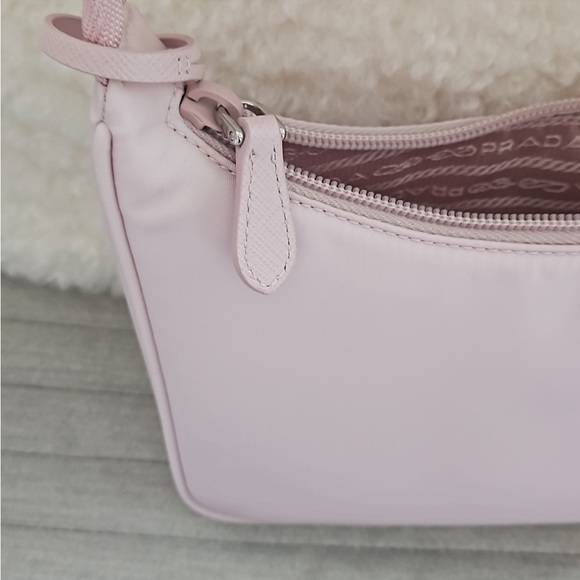Prada Re-Edition 2000 Re-Nylon mini bag PINK - Picture 4 of 9